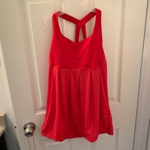 Lululemon size 6 tank